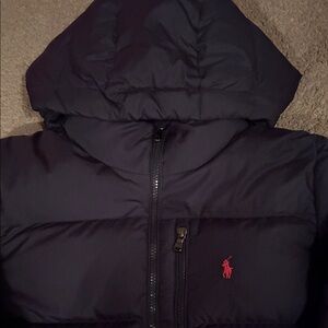 Ralph Lauren Kids Navy Puffer Jacket with Red Logo (Younger boys)